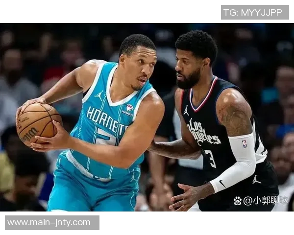 乔治状态回暖连续两场高效表现三分球命中率惊人助球队逐渐走向佳境