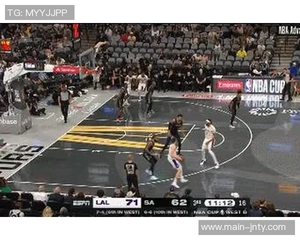 张佳玮分析马刺战术福克斯应成为关键单挑球员